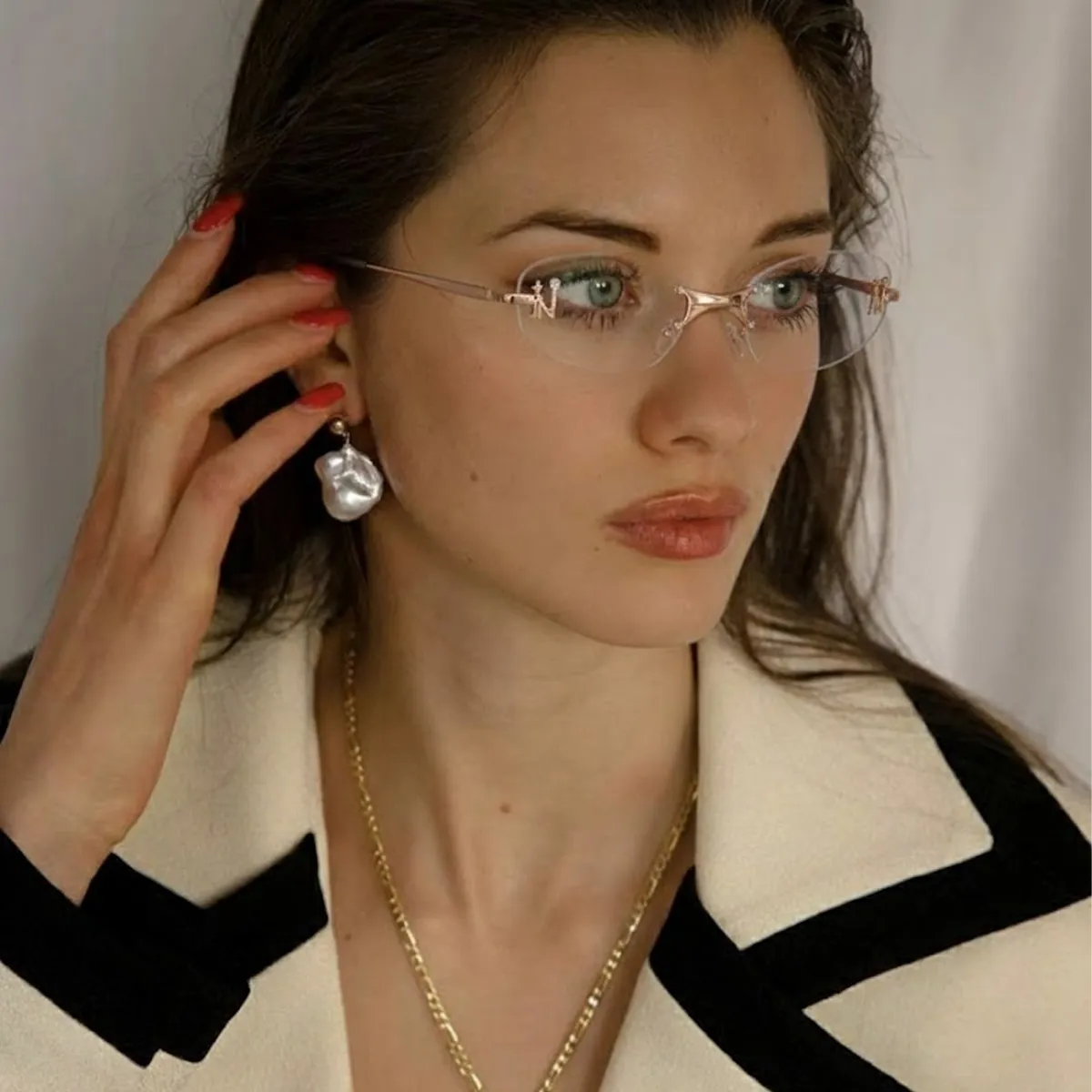 Emblematic Oval 01 eyeglasses in Gold Colour | Optical | TIJN