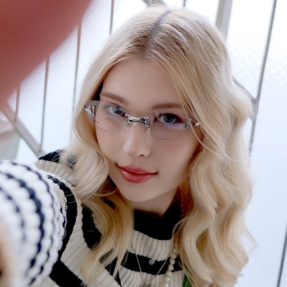 TIJN Emblematic N.R. 01 リムレスメガネ Emblematic Oval 01 eyeglasses in Metallic Silver | Optical | TIJN