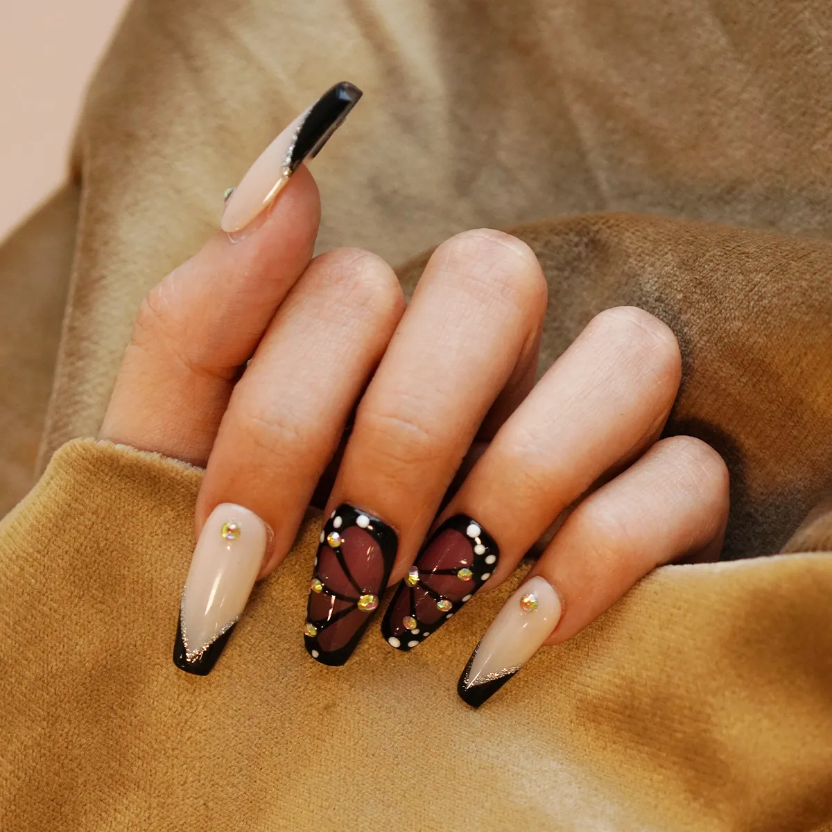 Black Butterfly Press-on Nails in Cream / Black, (Size XS) | TIJN