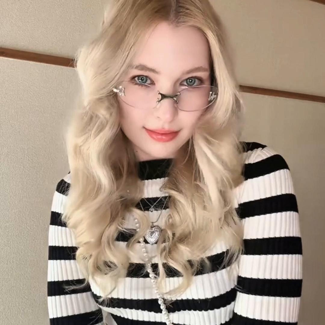 TIJN Emblematic N.R. 01 リムレスメガネ Emblematic Oval 01 eyeglasses in Metallic Silver | Optical